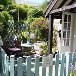 Secret Garden Hideaway For Adults