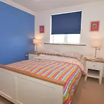 2 Bed In Eastbourne Ehc14