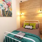 Modern, Stylish One Bedroom With Garden Long Stay Welcome