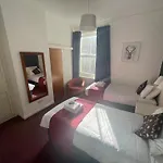 Oyo West Rocks Townhouse
