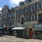 Victoria Mansions