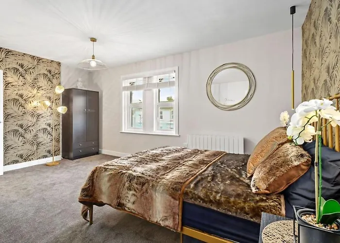 Bourne Street Apartments No 6 - 2Nd Floor Ensuite Room Near Beach