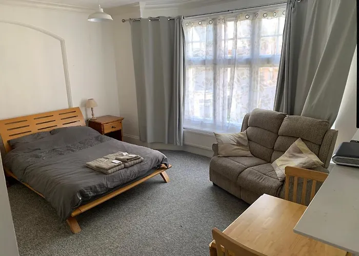 Town Centre Studio Apartment Eastbourne