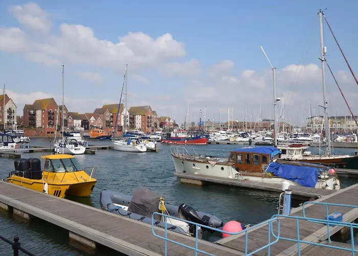 2 Bed In Eastbourne Ehc14
