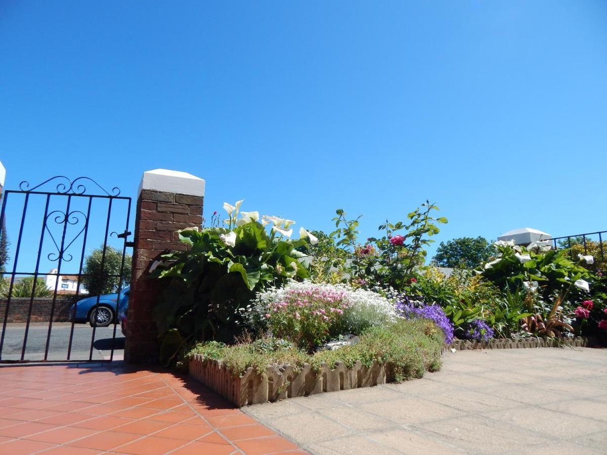 The Garfield Bed & Breakfast Eastbourne