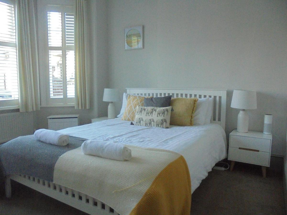 Apartment Shipside