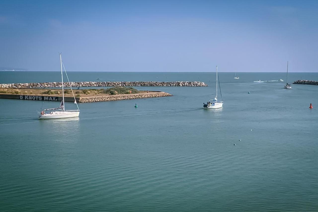 Apartment Seaviews Sovereign Harbour - Adults-only *
