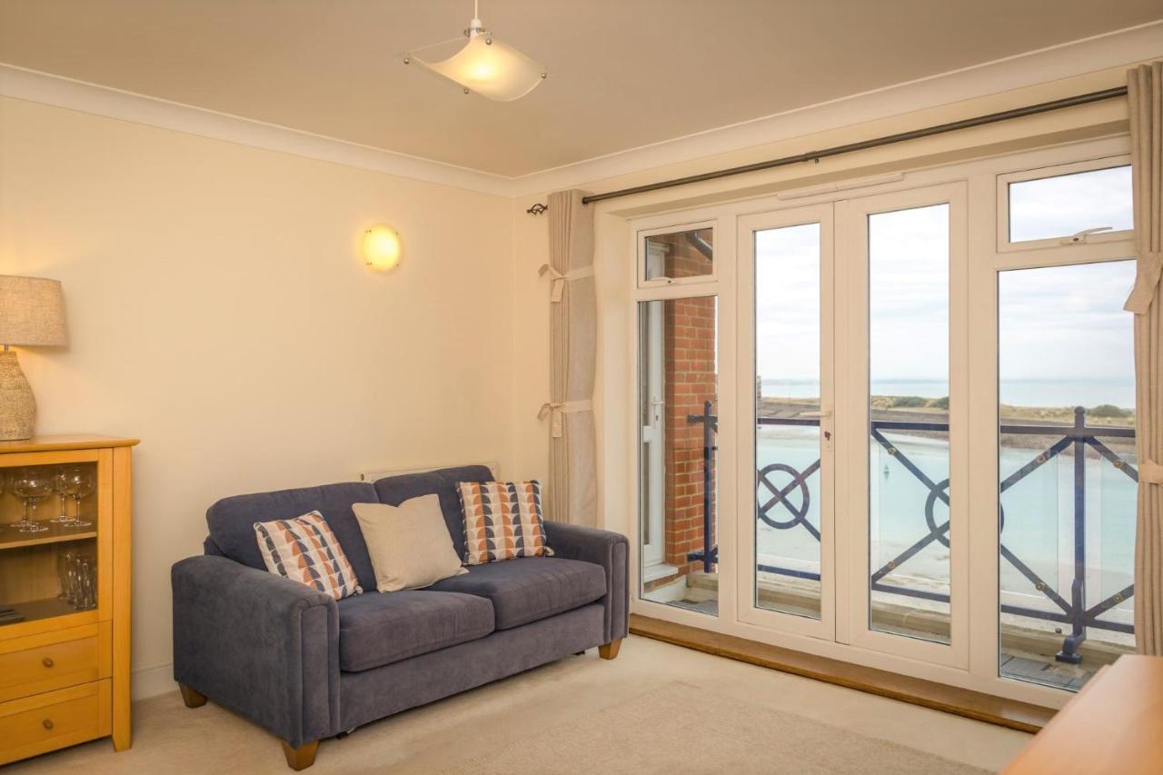 Seaviews Sovereign Harbour - Adults-only Apartment Eastbourne