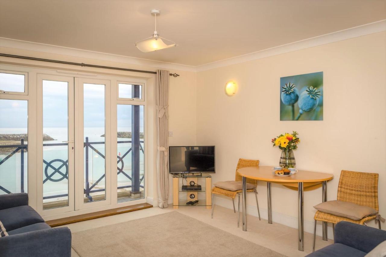 Apartment Seaviews Sovereign Harbour - Adults-only *