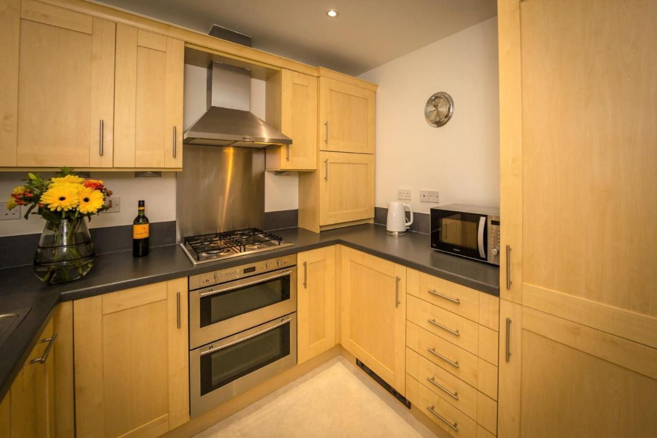 Seaviews Sovereign Harbour - Adults-only Apartment