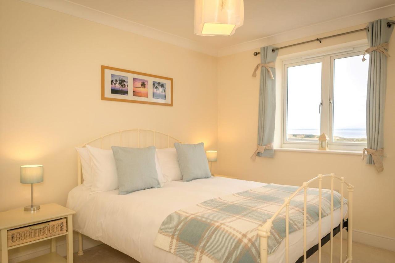 Seaviews Sovereign Harbour - Adults-only *