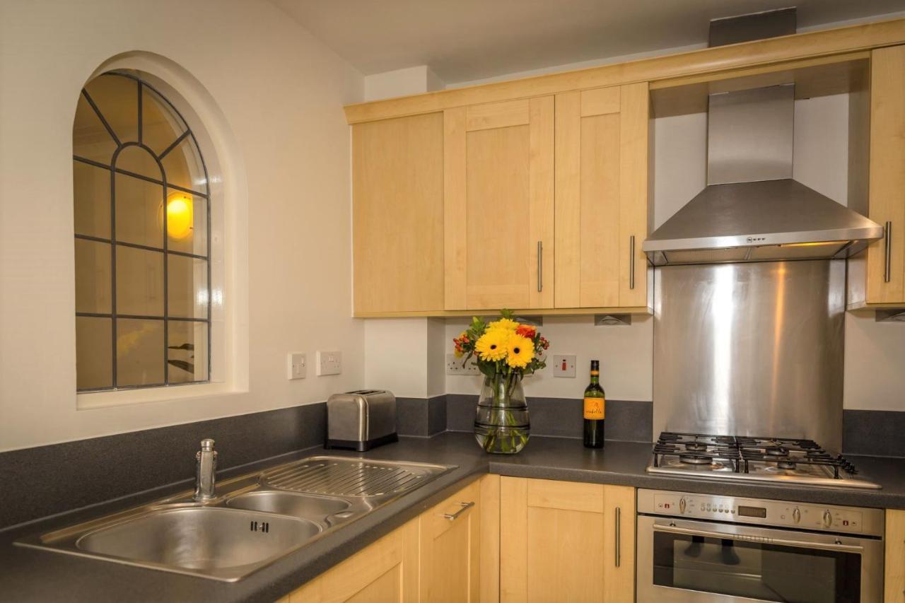 Apartment Seaviews Sovereign Harbour - Adults-only *