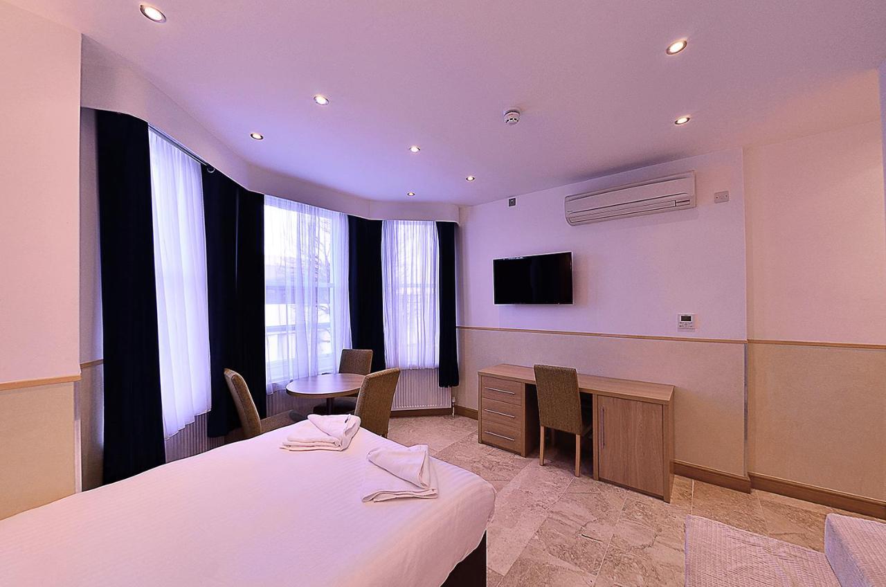 Ritz Aparthotel 3*