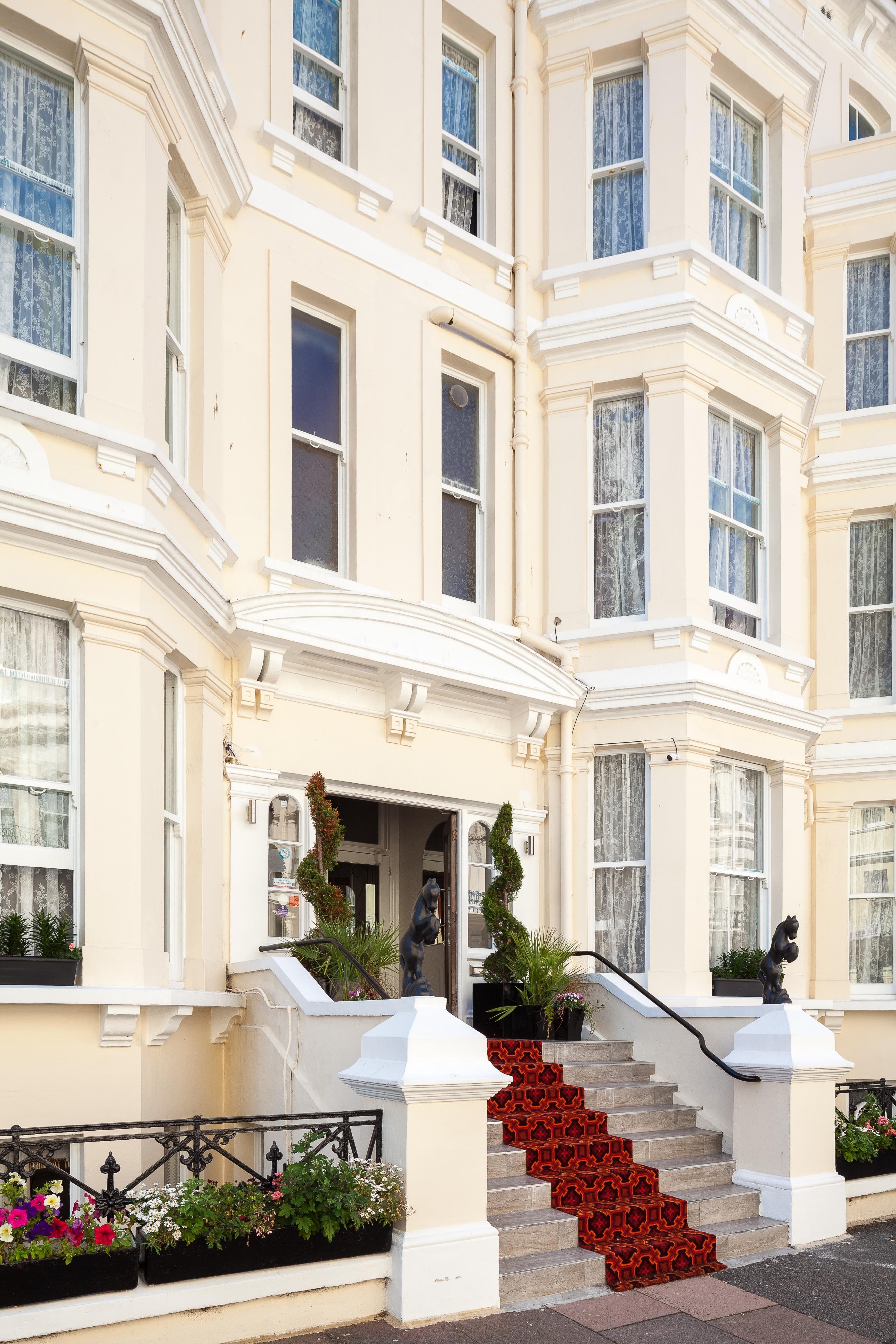 Pearl & Pebbles Hotel Eastbourne