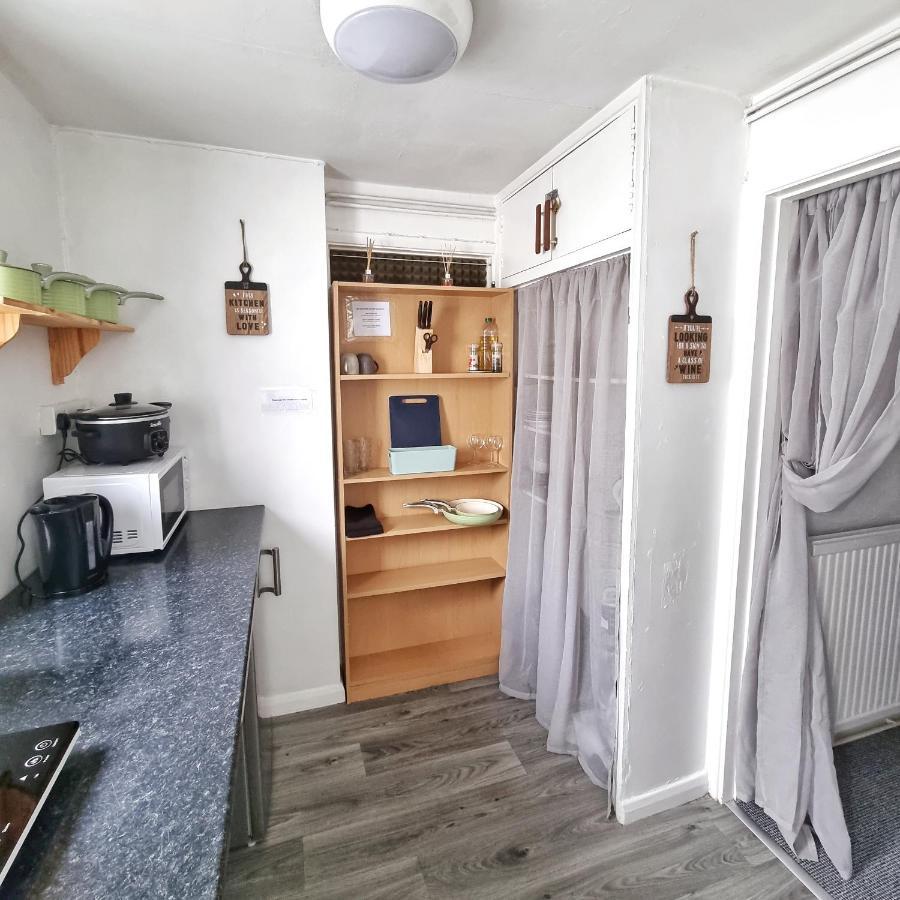 Self-catering Annex * Eastbourne