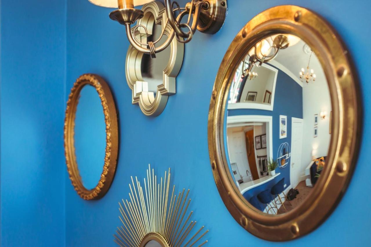 Pier Reflections - Seafront Apartment