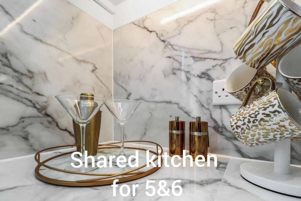 Bourne Street No 6 - 2nd Floor Ensuite Near Beach *