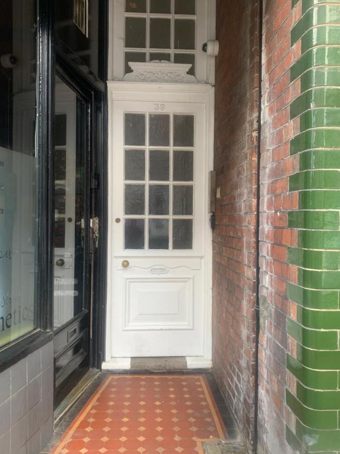 Town Centre Studio Apartment *