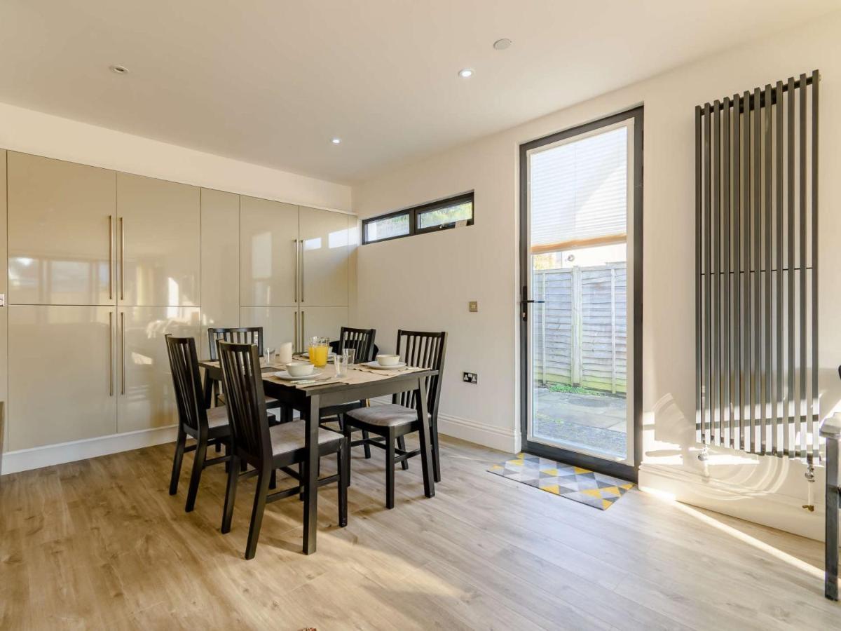 3 Bed In Ehc11 Eastbourne