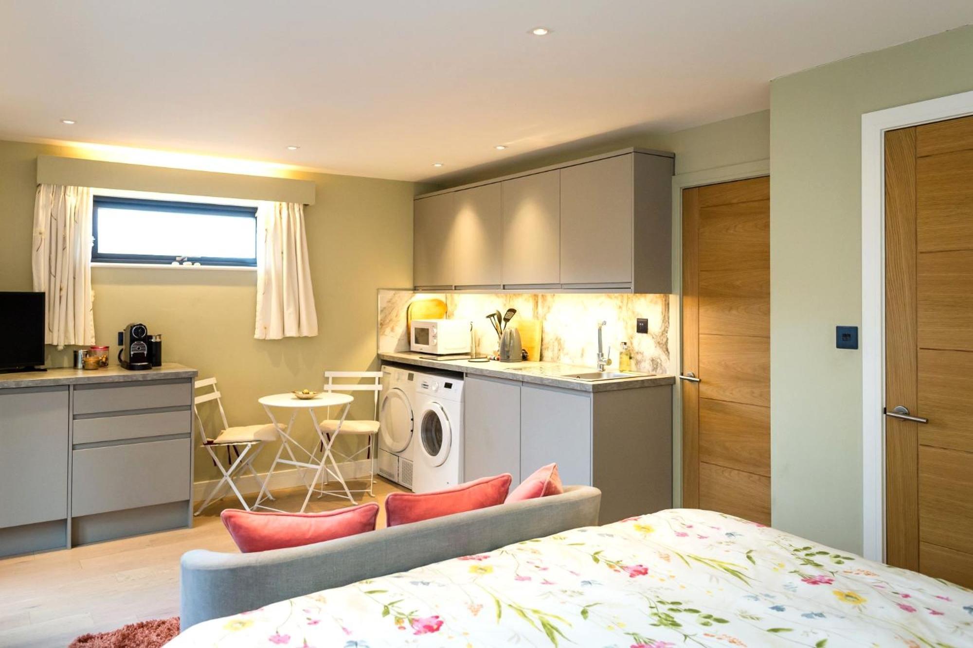 South Downs - Bijou Hikers Hideaway Apartment Eastbourne