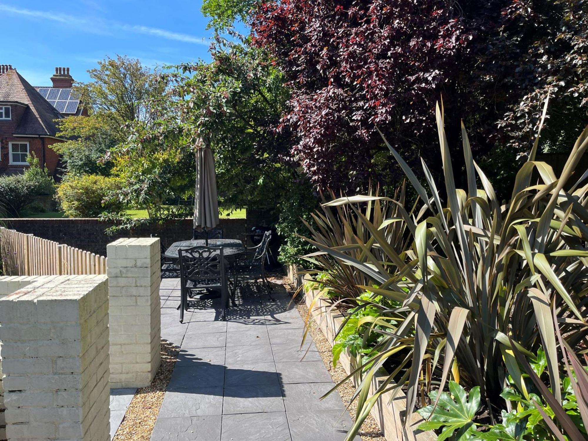 Apartment Ravelston Grange - Stylish, Spacious Garden Flat Eastbourne