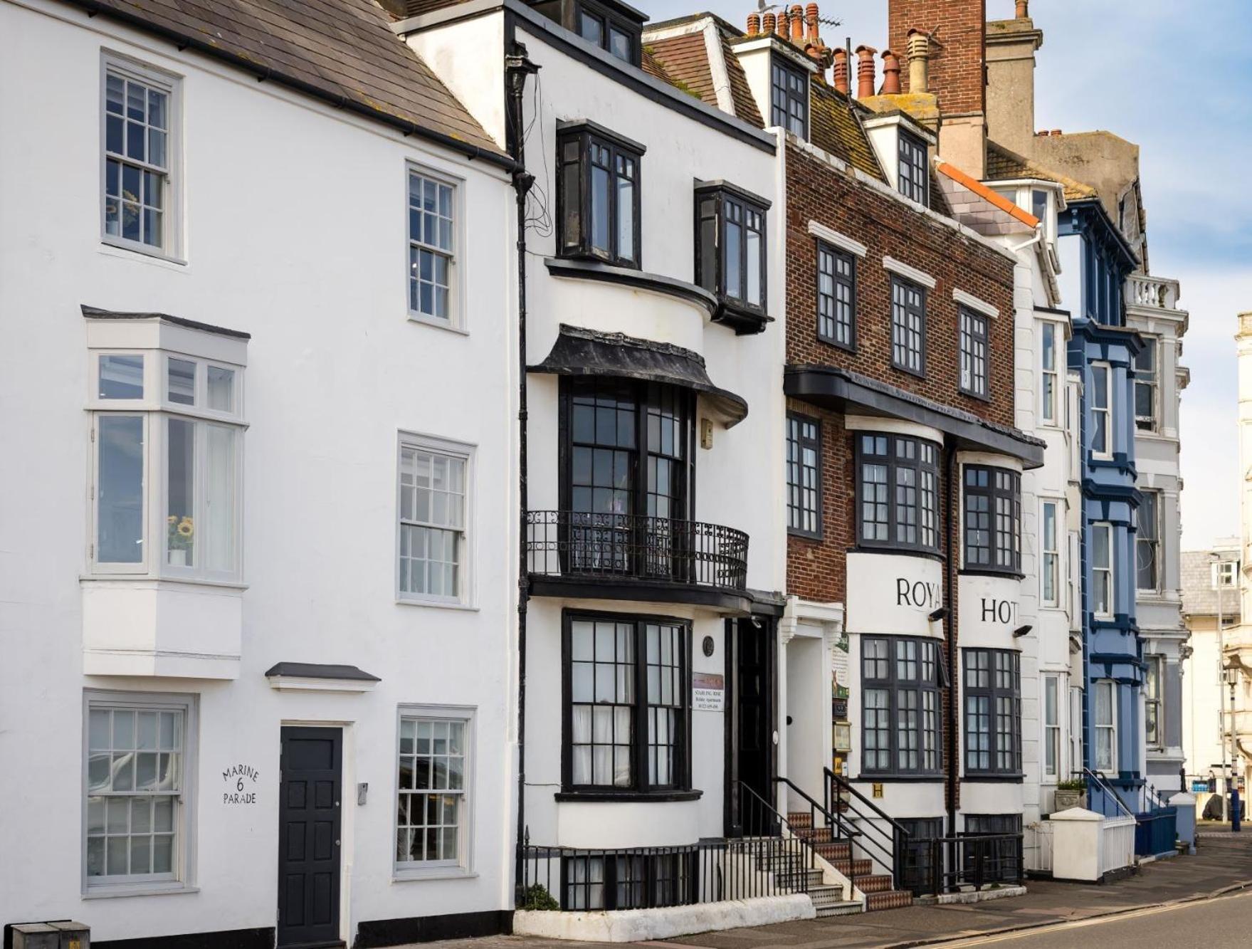 Promenade View - Seafront Hideaway Eastbourne