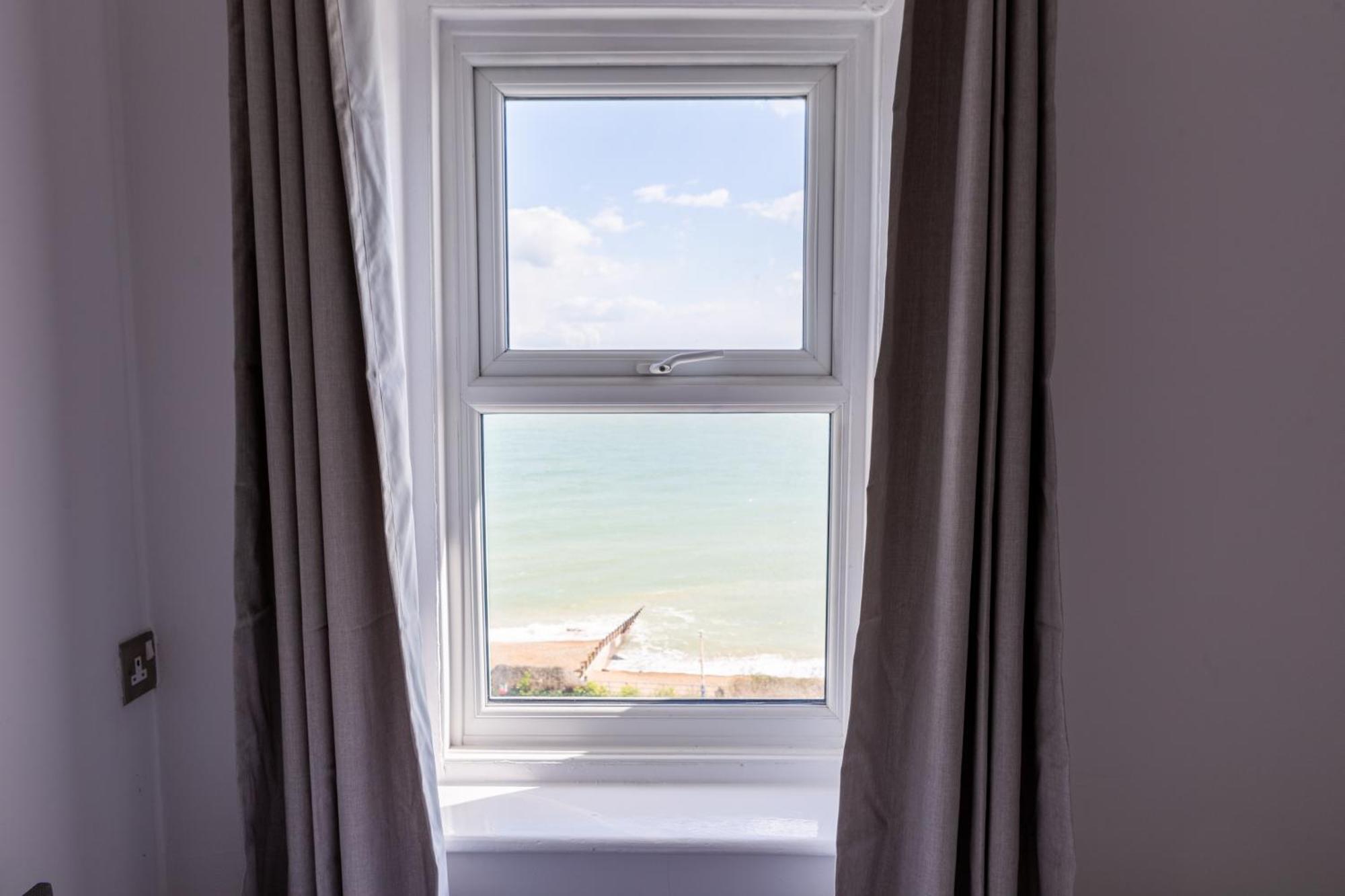 The Halcyon 3* Eastbourne