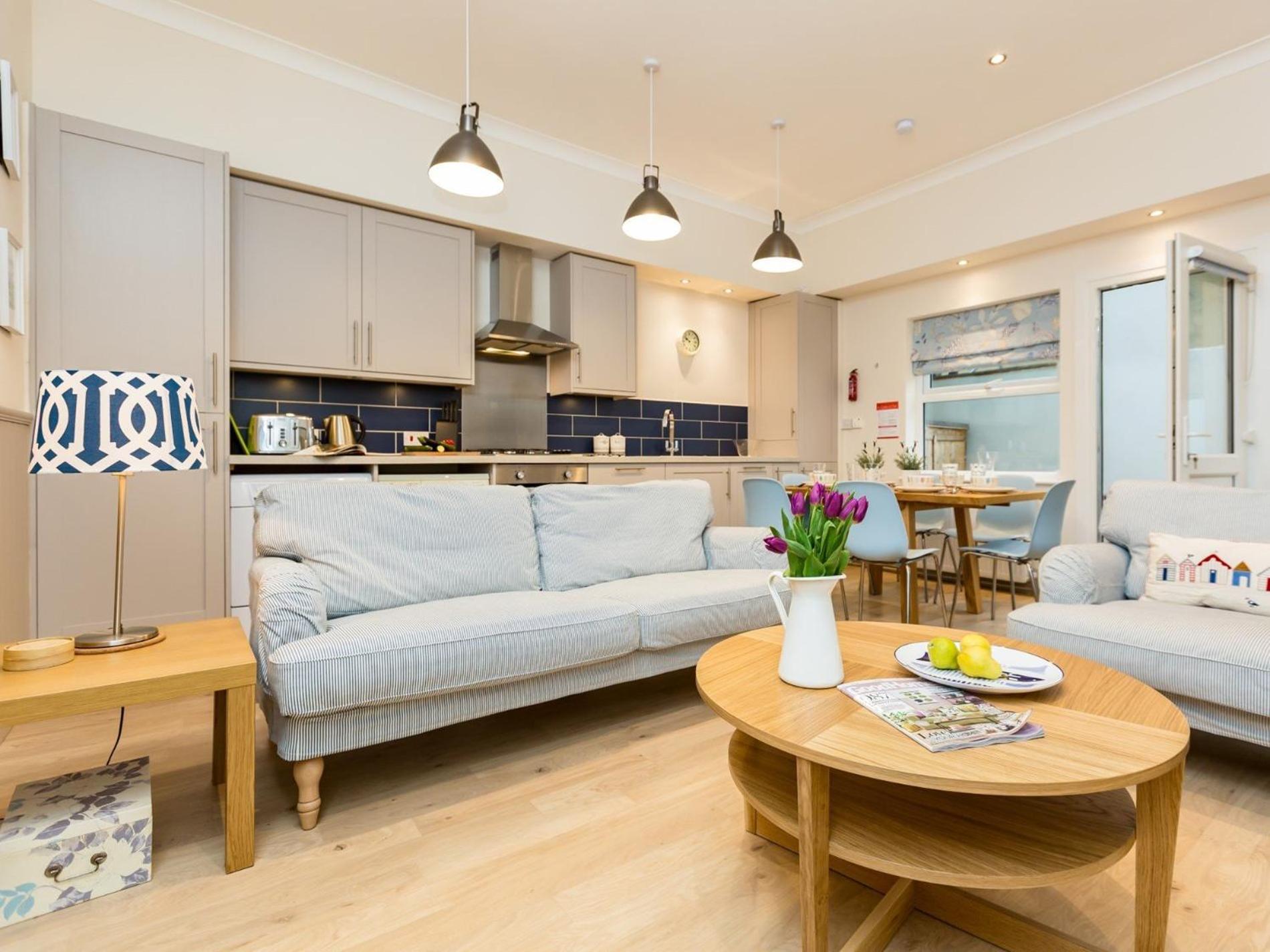 Holiday home 3 Bed In Ehc38