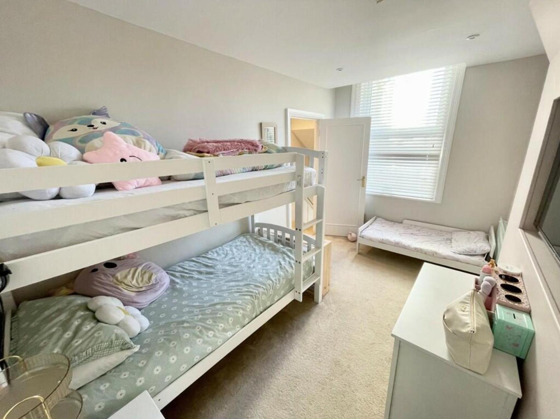 Apartment Seaside Retreat *