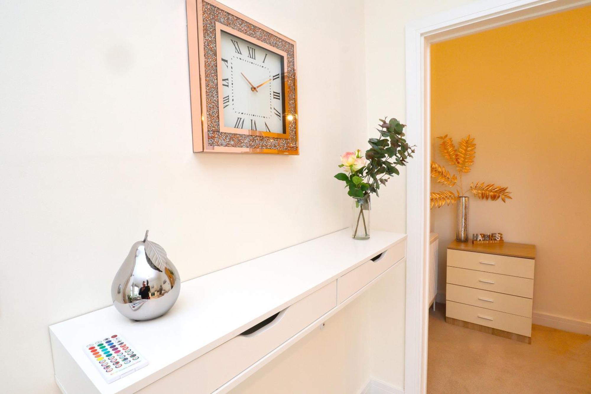 Modern, Stylish One Bedroom With Garden Long Welcome Apartemen *