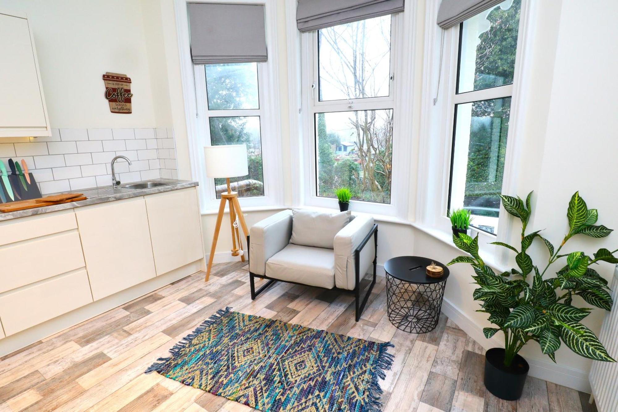 Modern, Stylish One Bedroom With Garden Long Welcome