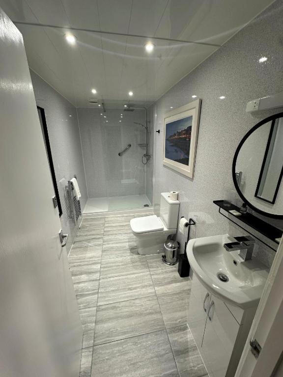 Oyo West Rocks Townhouse Hotel Eastbourne