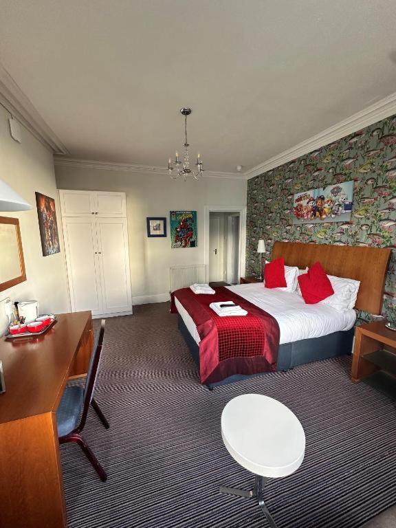 Oyo West Rocks Townhouse