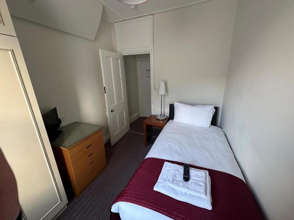 Hotel Oyo West Rocks Townhouse 2*