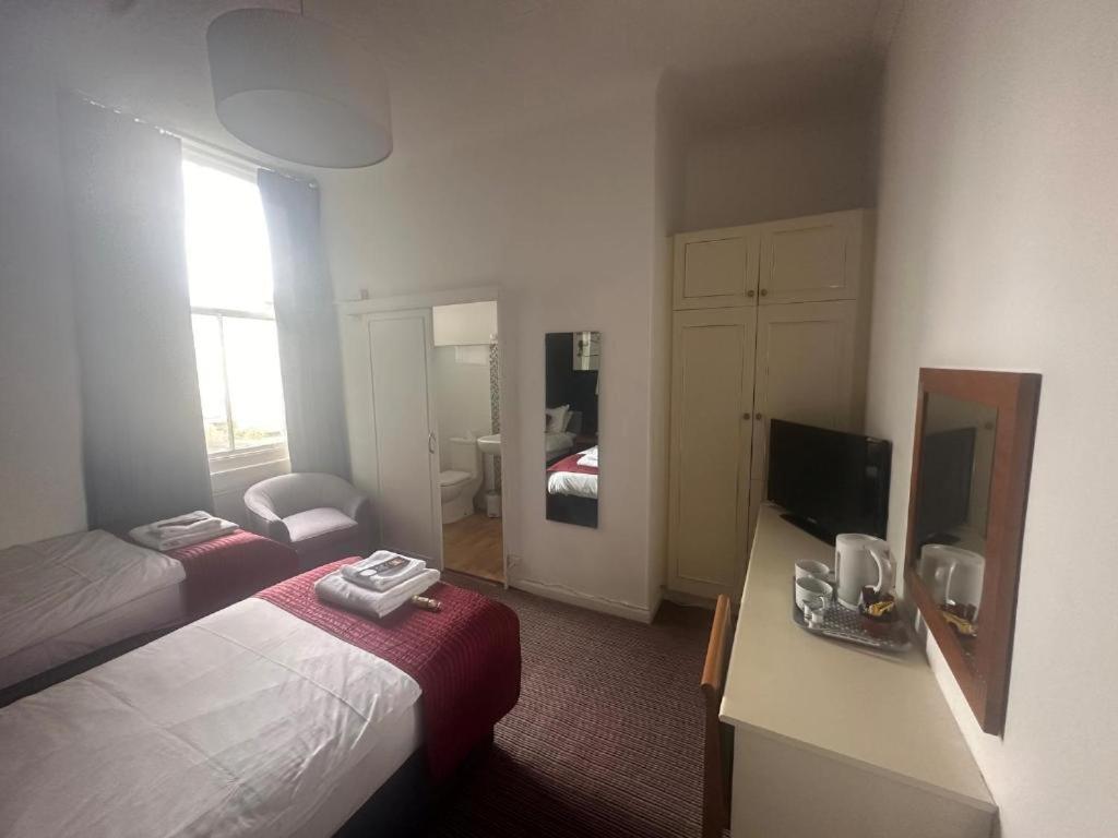 Hotel Oyo West Rocks Townhouse Eastbourne