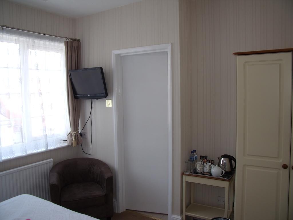 Southcroft 4*