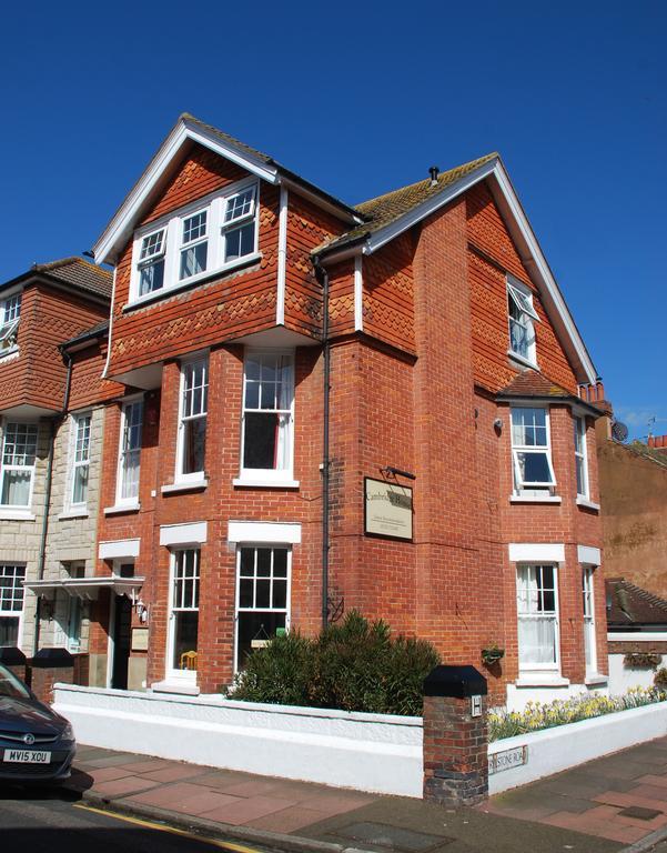 Guest house Cambridge House Eastbourne