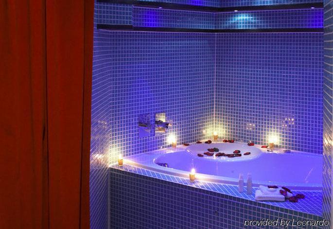 Waterside Boutique Hotel