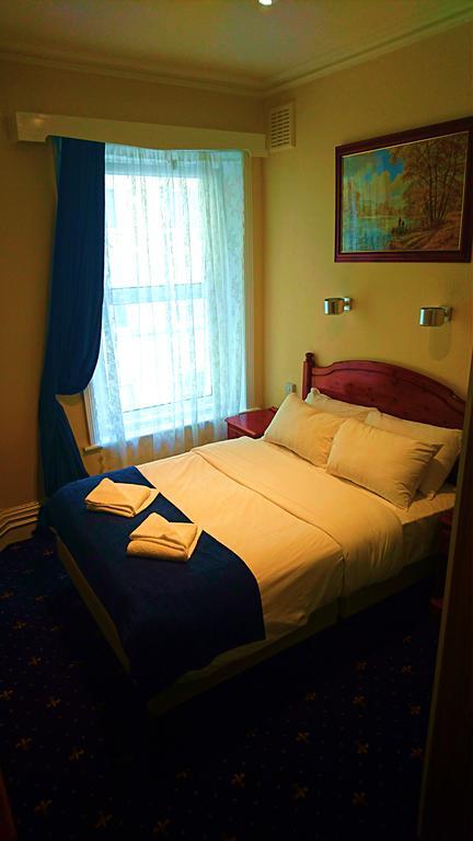 Pearl & Pebbles Hotel