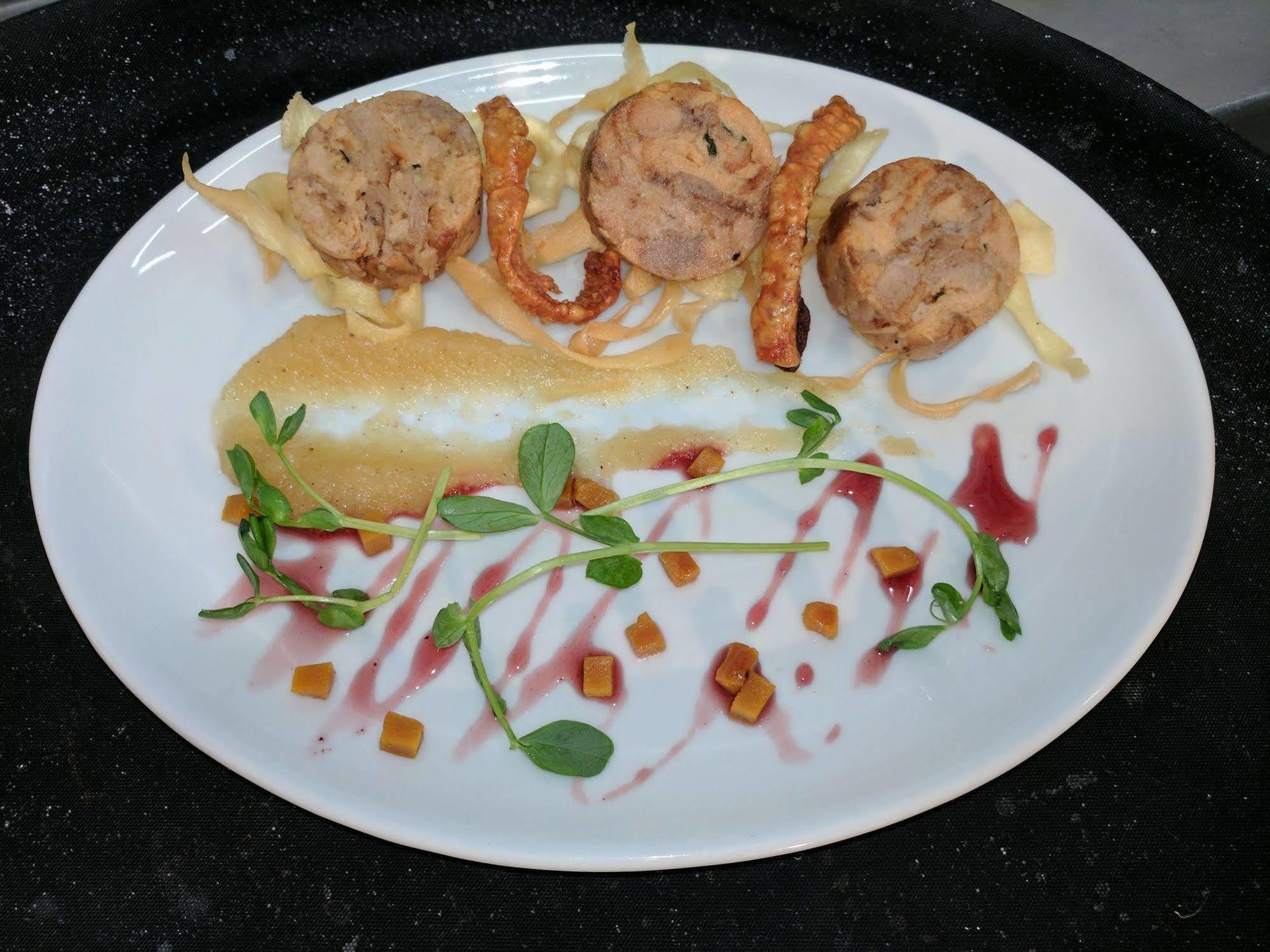 Oyo West Rocks Townhouse Eastbourne