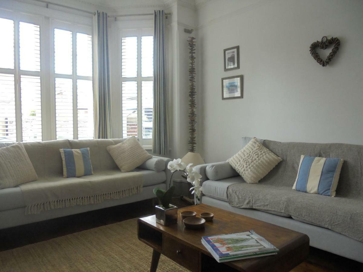 Apartment Shipside