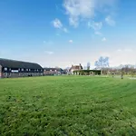 Boship Lions Farm Hotel, Sure Hotel Collection By BW
