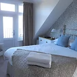 Breakers Bed And Breakfast