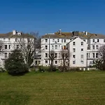 Duke Apartments