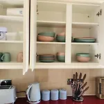 Coastal 2 Bedroom Maisonette With Parking