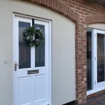 Silverdale Mews