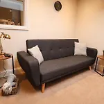 New Beginning Two-Bedroom Apartment In Central Eastbourne, Private Garden, Free Parking