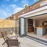The Bolthole - Eastbourne