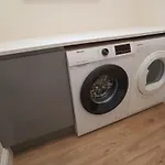 Green Nest Room With Private Bathroom