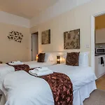 The Guesthouse East